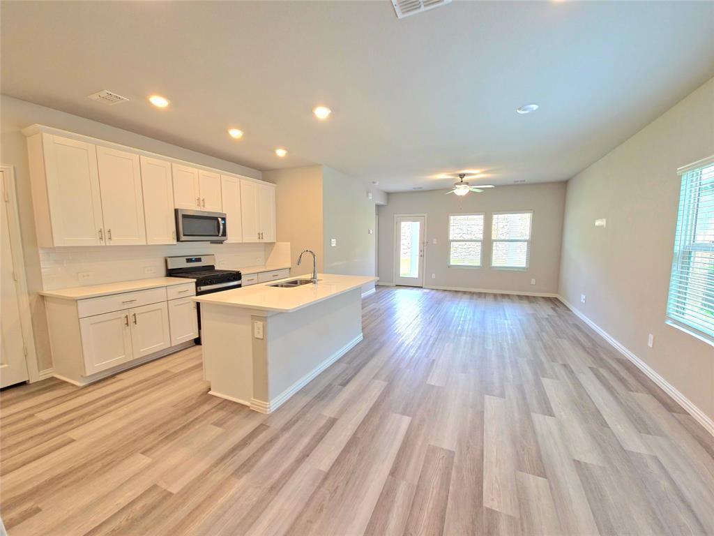 Briarwood Hills Ph 3 - Residential Lease