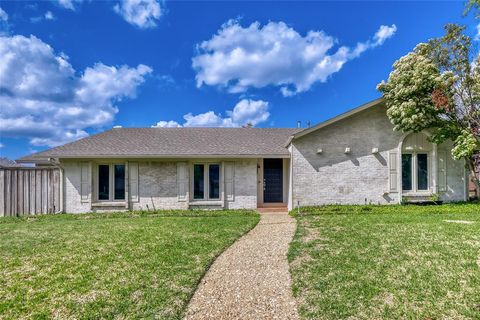 Photo of 6639 Winterwood Lane, Dallas, TX 75248 (MLS # 21151317)
