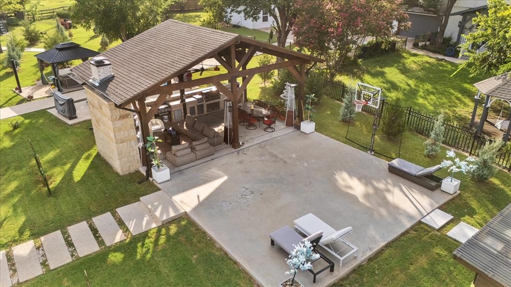 3706 Castle Drive