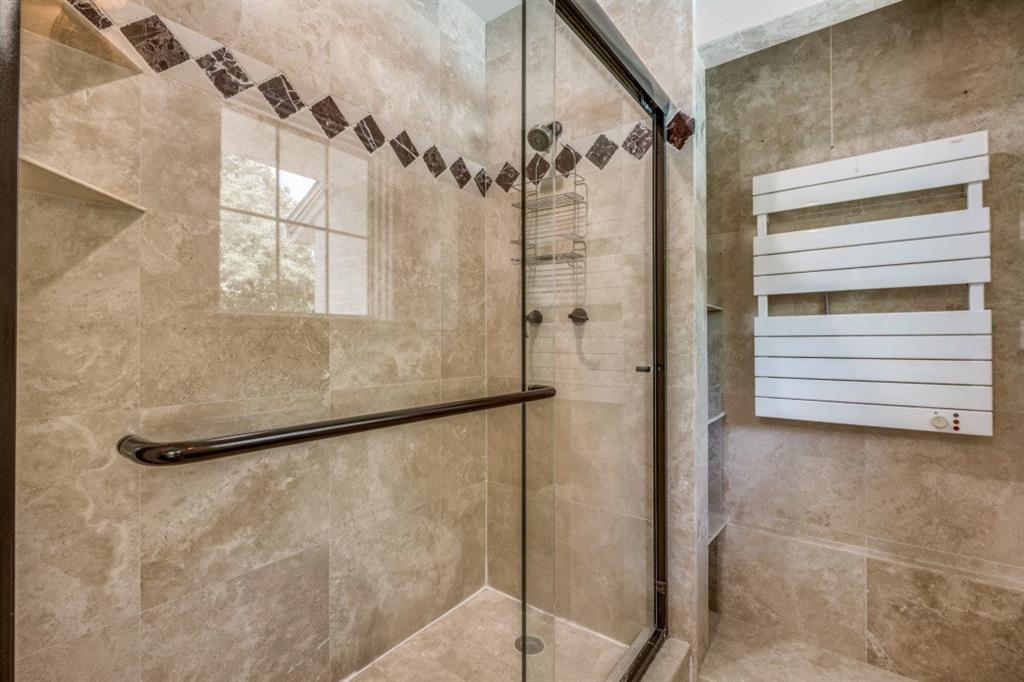 MOUSSAHURLEY - Residential Lease