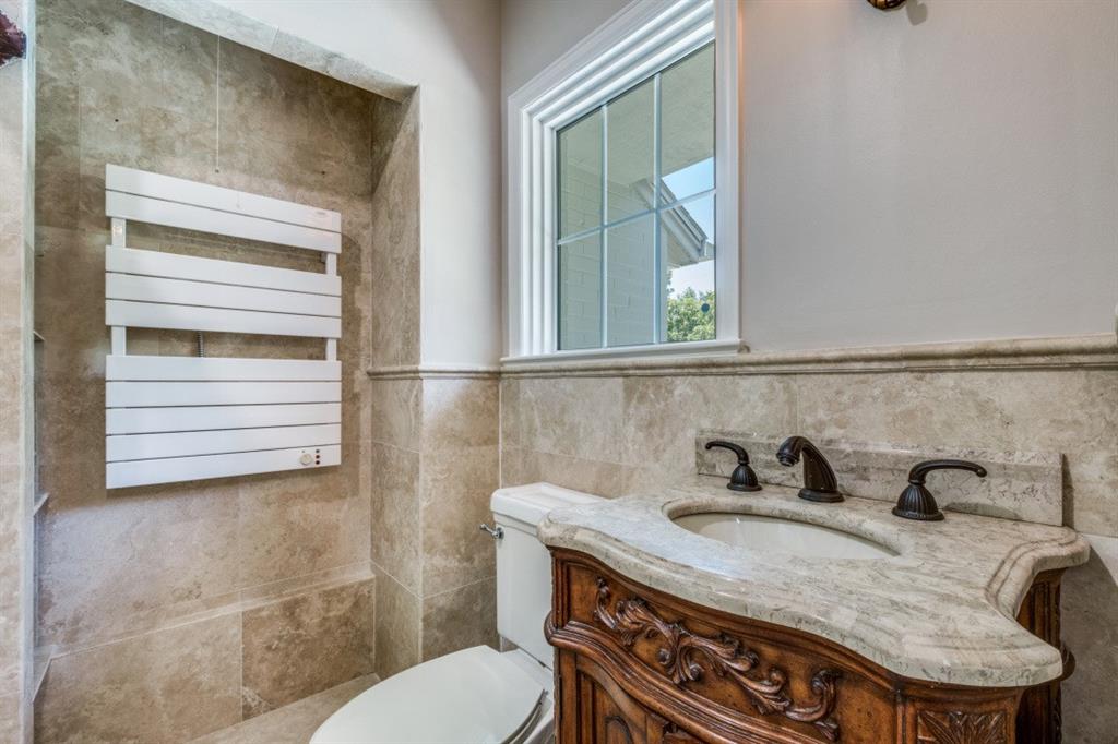 MOUSSAHURLEY - Residential Lease