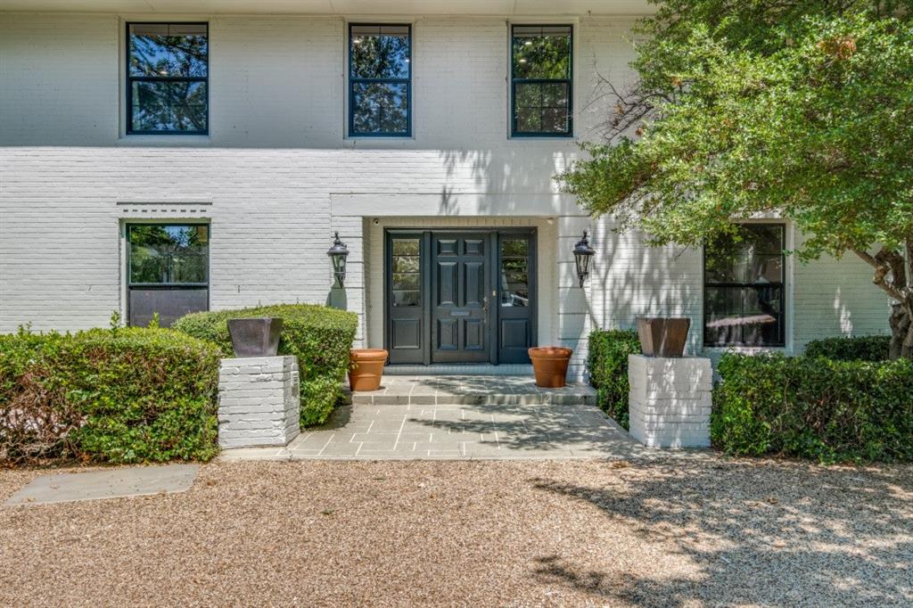 MOUSSAHURLEY - Residential Lease