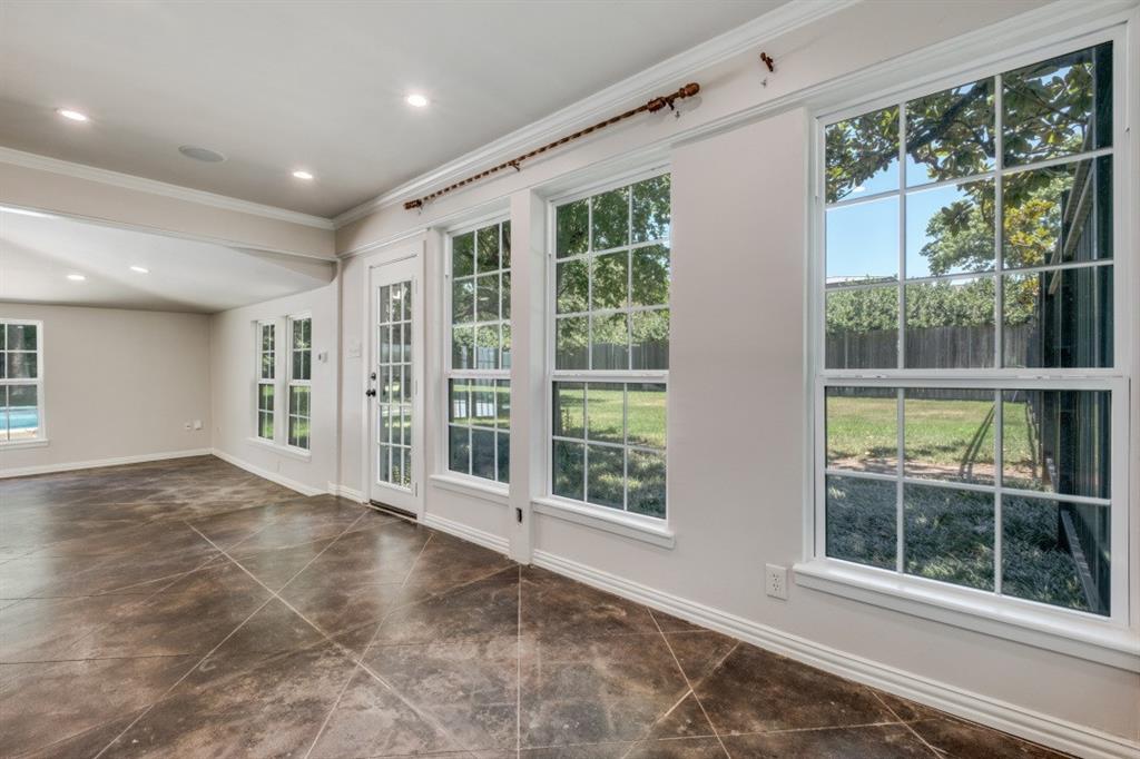 MOUSSAHURLEY - Residential Lease