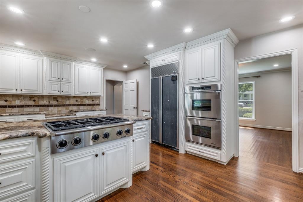 MOUSSAHURLEY - Residential Lease