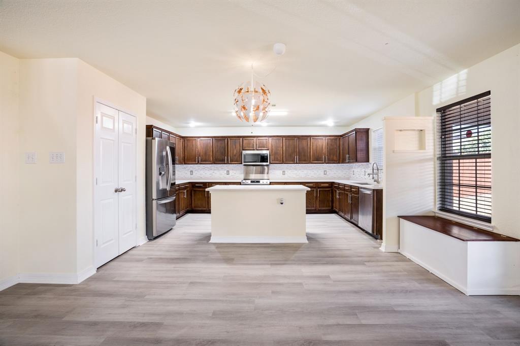 2456 Arroyo Springs Drive