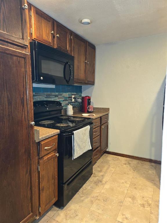 Rolling Oaks - Residential