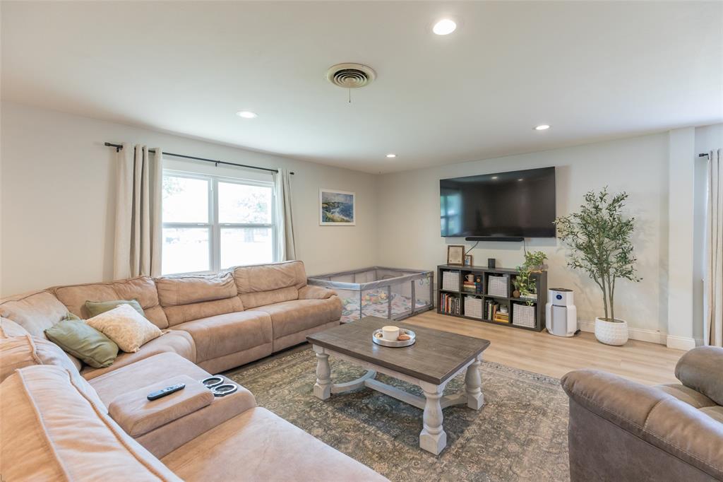 2049 Post Oak Road