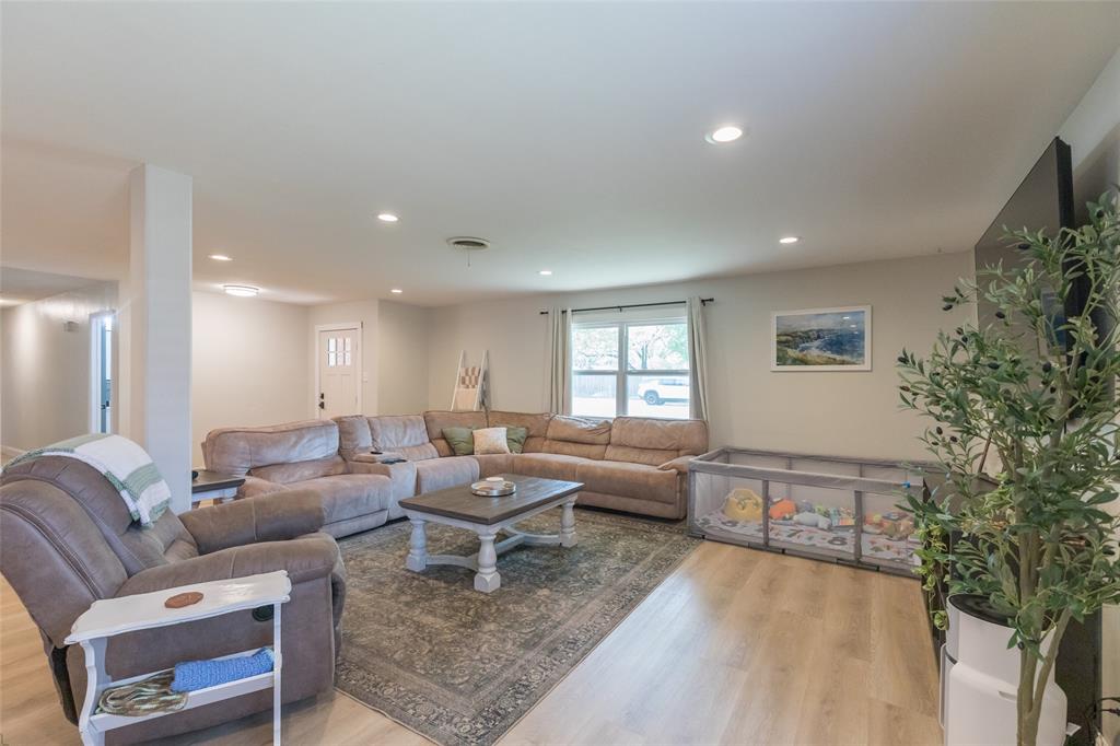 2049 Post Oak Road