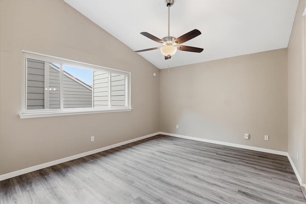 Oaks On Montfort Condos - Residential