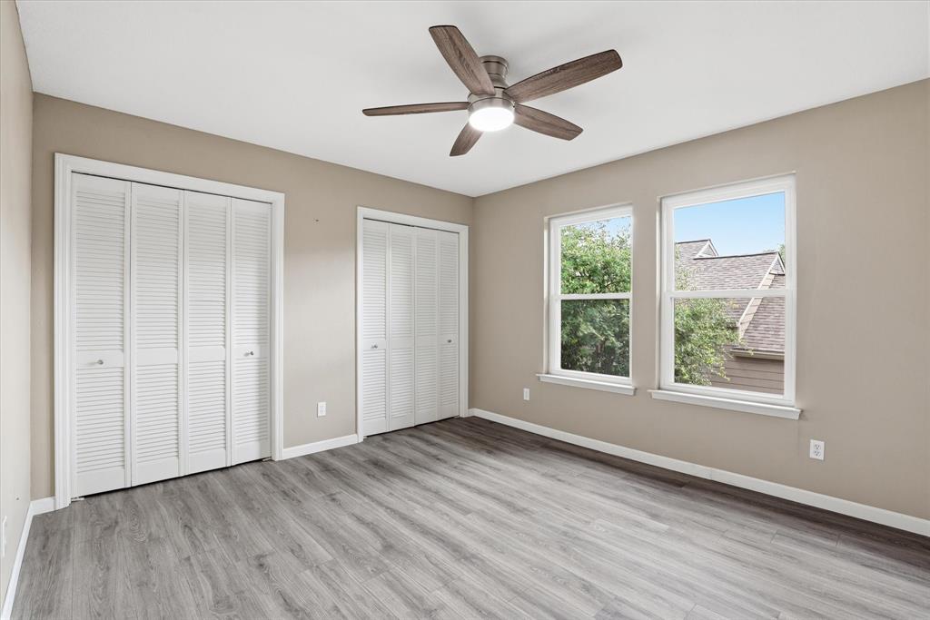 Oaks On Montfort Condos - Residential