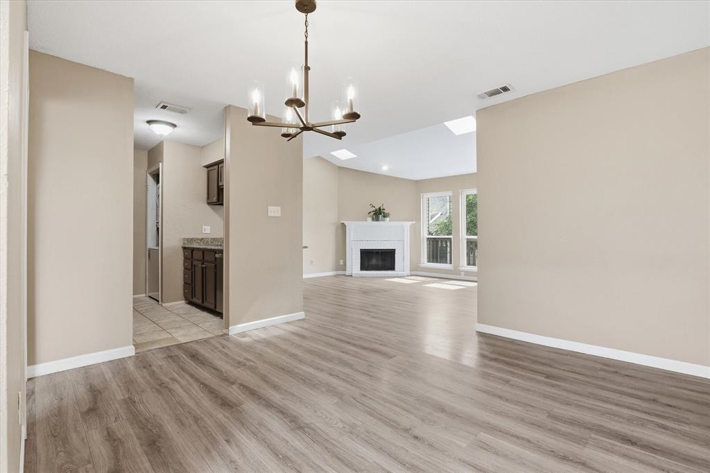 Oaks On Montfort Condos - Residential