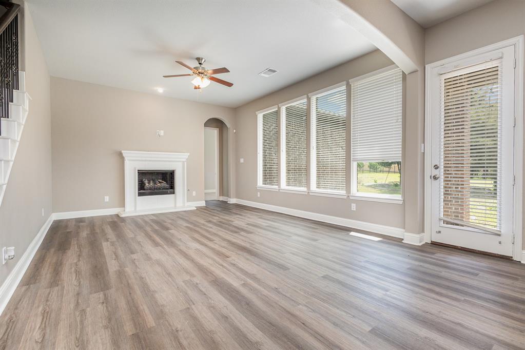 Estates Of Lakeshore Ph I The - Residential