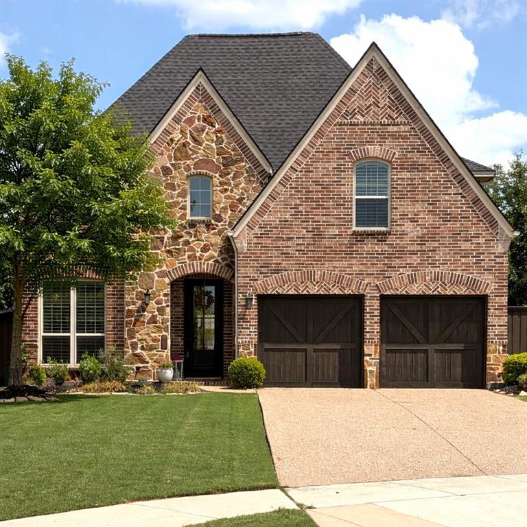 1120 Golden Sunset Court