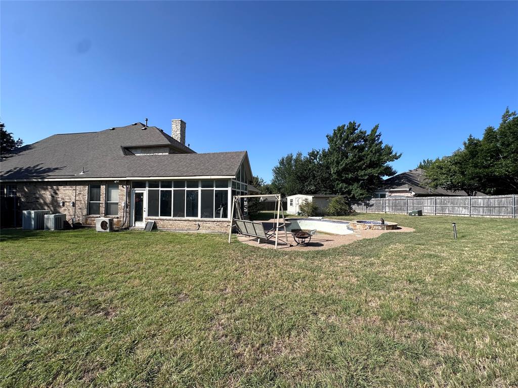 4704 Tearose Trail