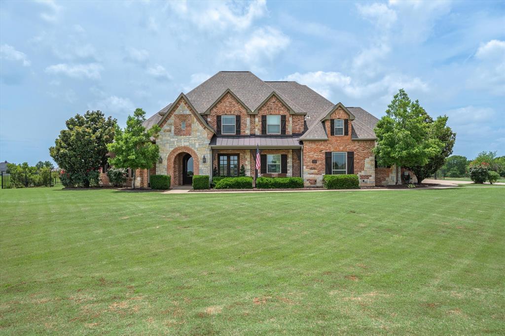 1299 Shadow Lakes Drive