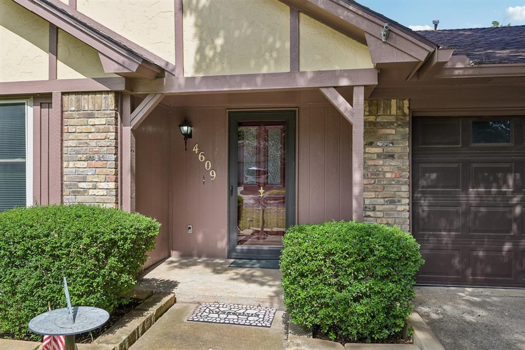 4609 Lester Drive