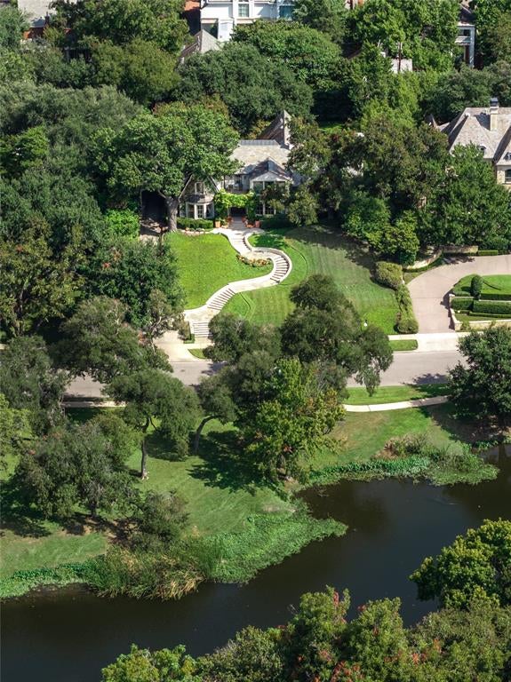4320 Saint Johns Drive