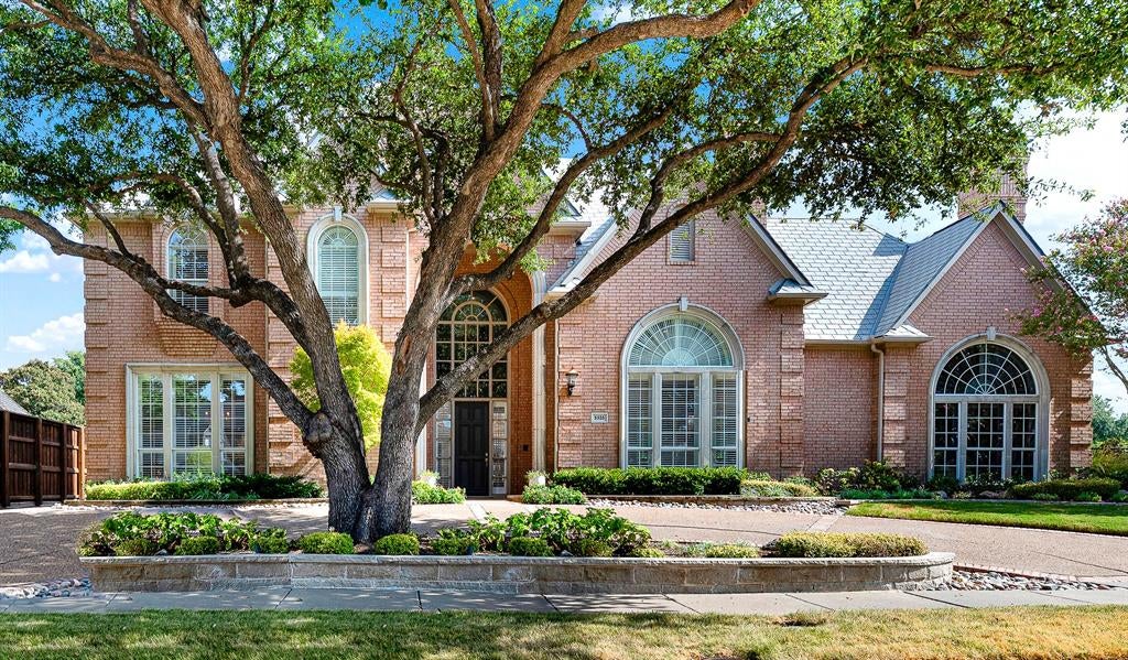 5325 BLAKE Drive