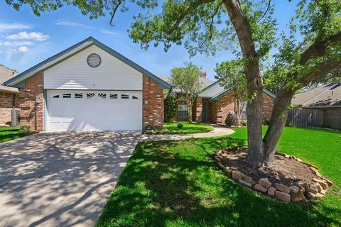 2521 Morningside Drive Bedford TX 76021