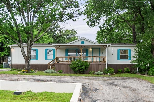 510 NOB HILL LN, SEVEN POINTS, TX 75143 - Image e75dac8c215f2e9f350a836a6fee3d8f/1908078791