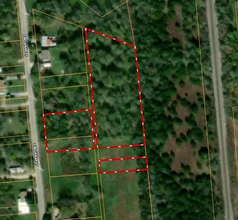 1007 S Belknap Street Mexia TX 76667