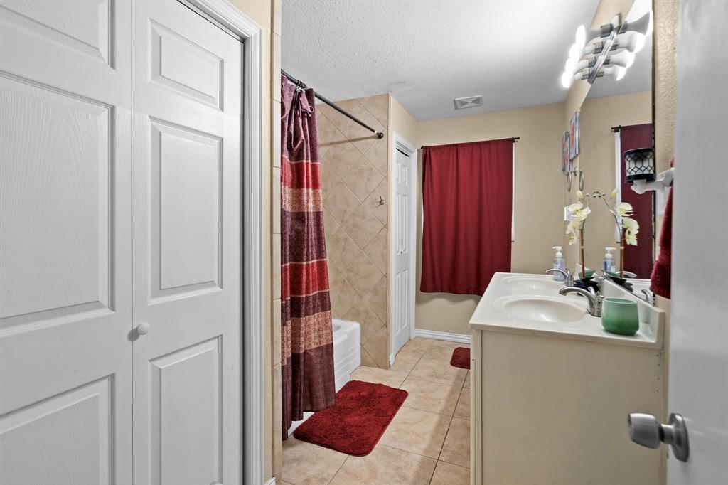 Benbrook Lakeside Add - Residential