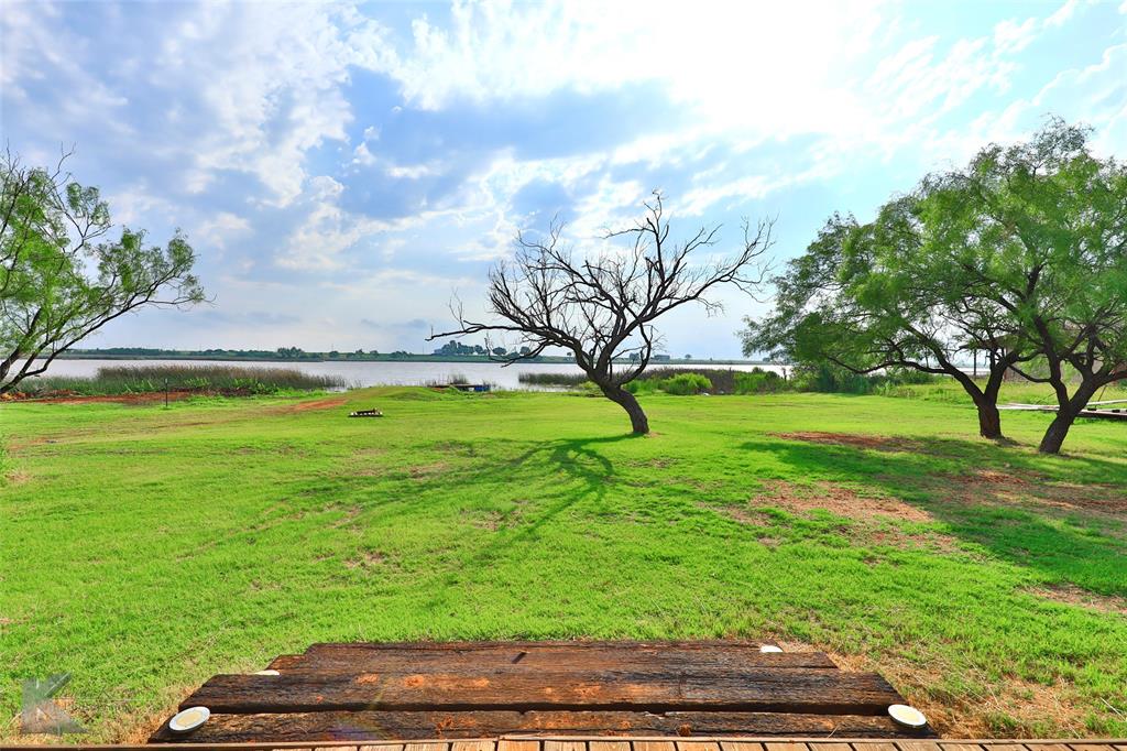 Vedas Camp Lake Stamford - Residential