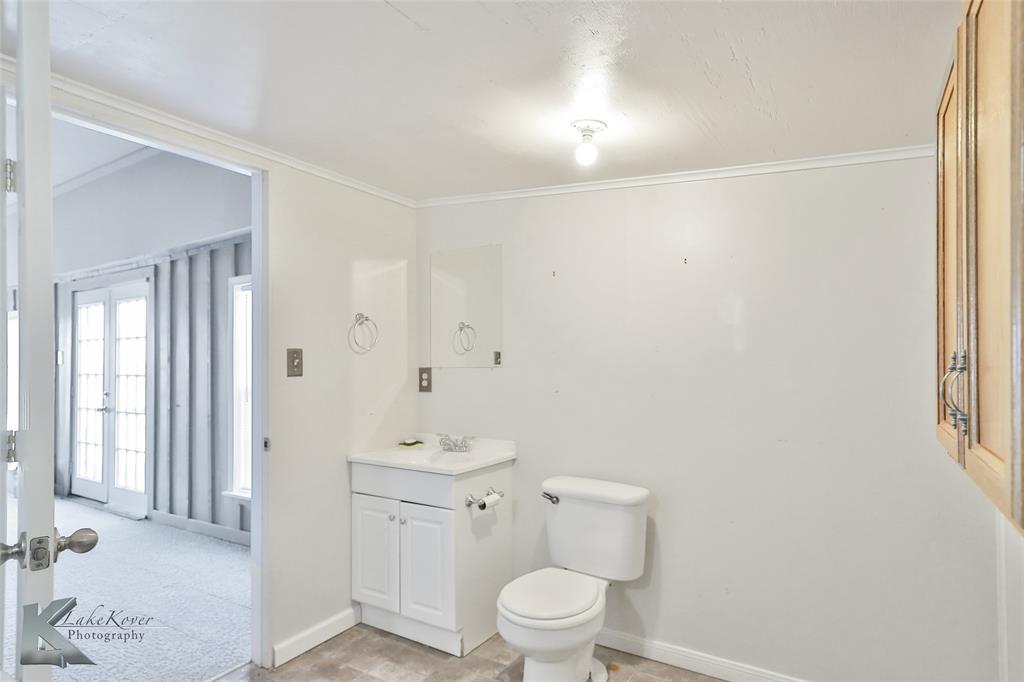 Vedas Camp Lake Stamford - Residential