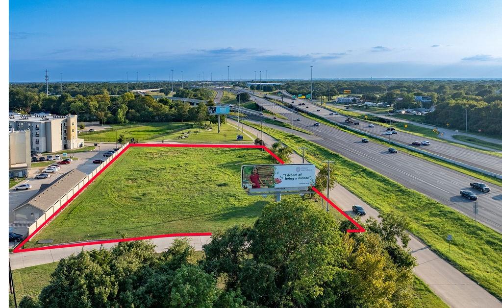 JAMES GALLETTA REPLAT - Commercial Sale