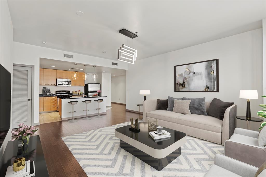 Metropolitan 1200 Main St Condo - Residential