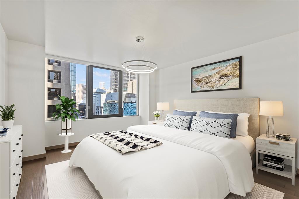 Metropolitan 1200 Main St Condo - Residential