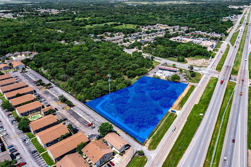 This 2.695-acre tract is zoned Commercial Retail and is available for Ground Lease. With utilities to the site including City Water and Electric, the property is ready for development within a prime area of Dallas County. Located directly on US-175, the property has a great amount of frontage in a high traffic area. Surrounding retailers neighboring the property include McDonald’s, QuikTrip, Dairy Queen, Sonic, and Dollar General. The property has easy access to other major traffic routes including Interstate 20 and Interstate 635, giving it over 77,000 vehicles per day in the nearby area.