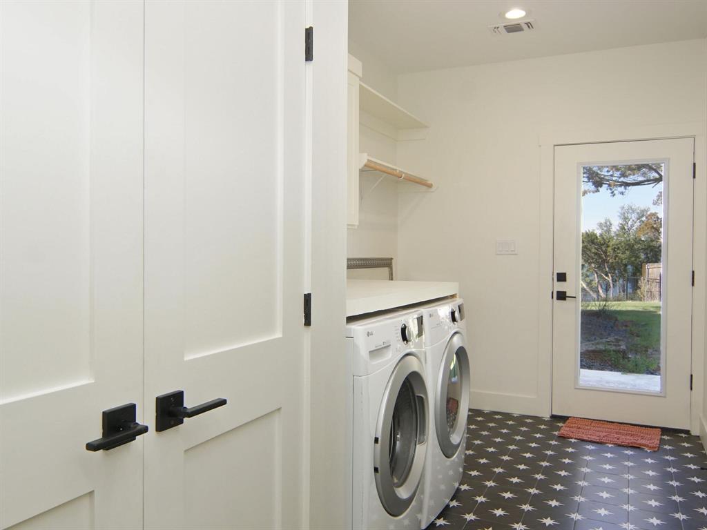 Gainesbend Park Lake - Residential