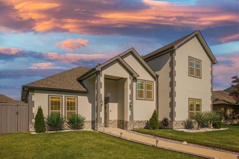 Photo of 4713 Highgate Lane, Rowlett, TX 75088 (MLS # 20836222)