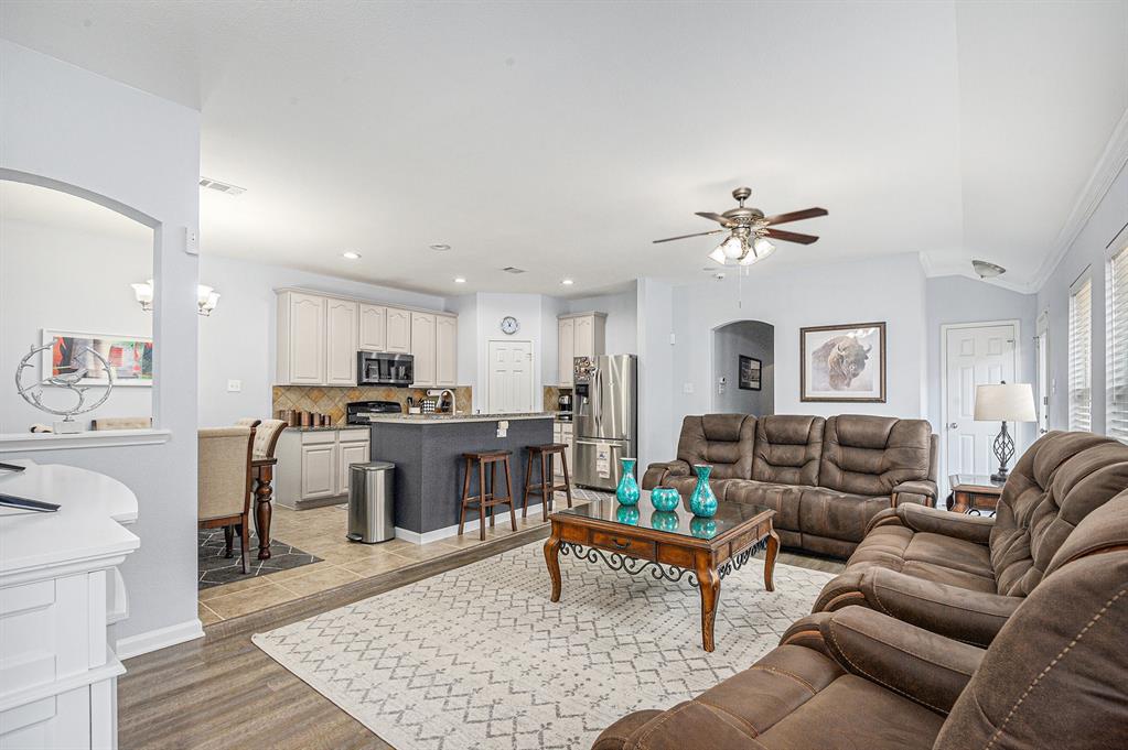 1427 Ravenwood Drive