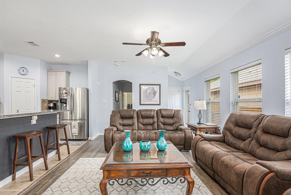 1427 Ravenwood Drive