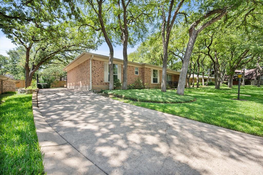1104 Arlena Drive