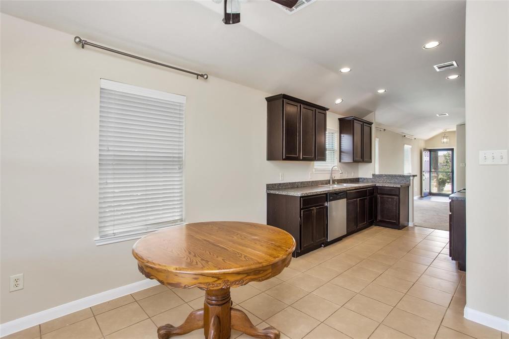 604 Elm Grove