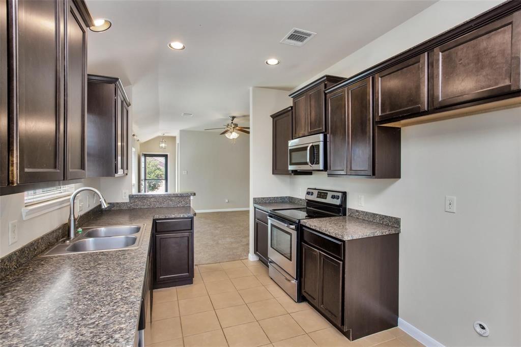 604 Elm Grove