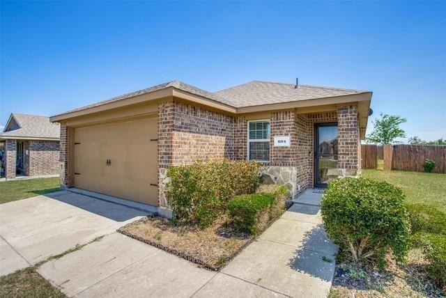 604 Elm Grove