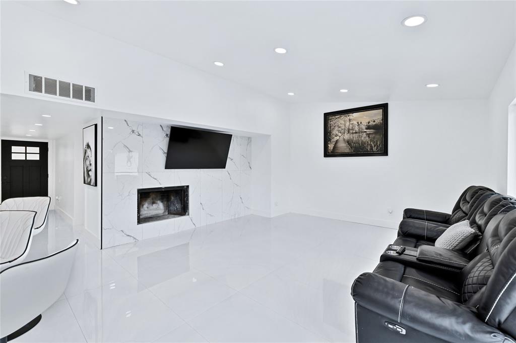 5057 Roberts Drive