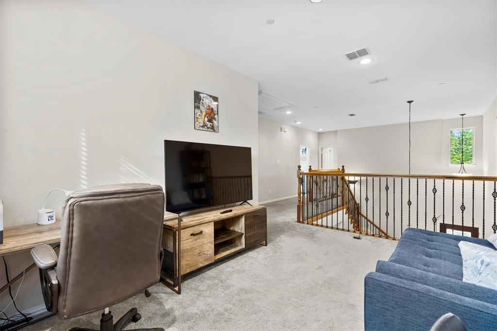 Suncreek Twnhms - Residential