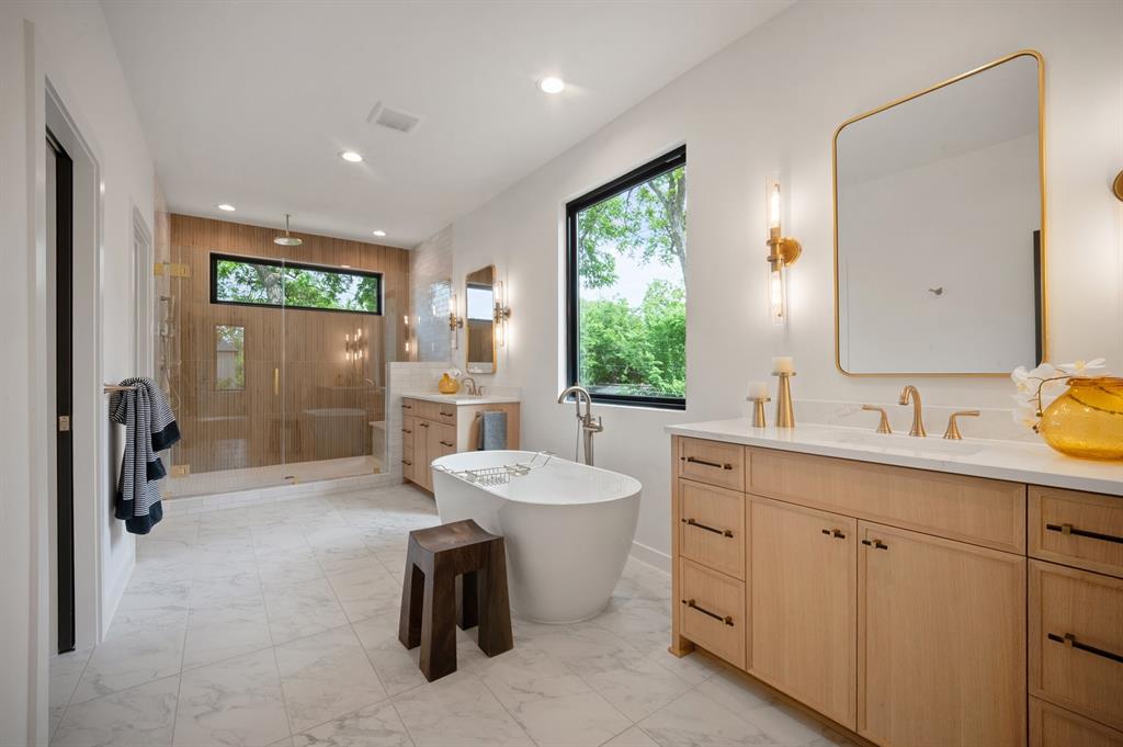 Wilshire Heights - Residential