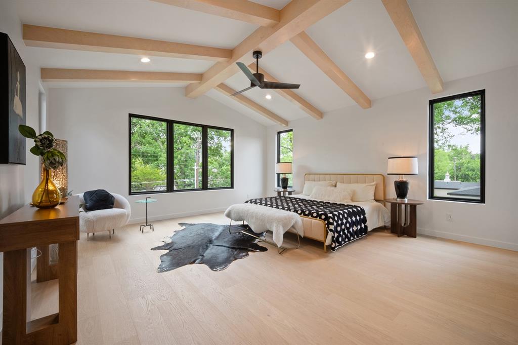 Wilshire Heights - Residential