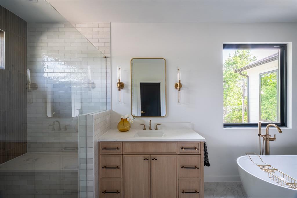 Wilshire Heights - Residential