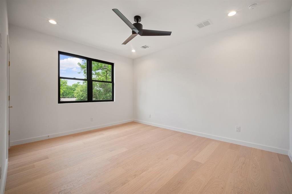 Wilshire Heights - Residential