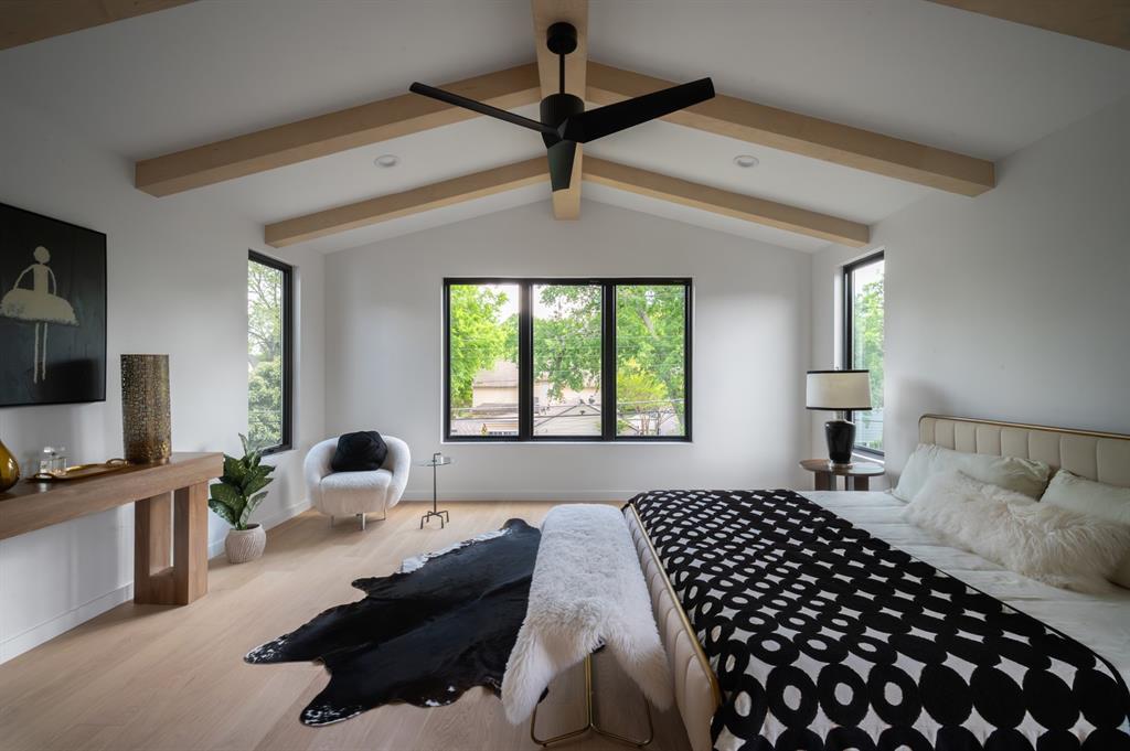 Wilshire Heights - Residential