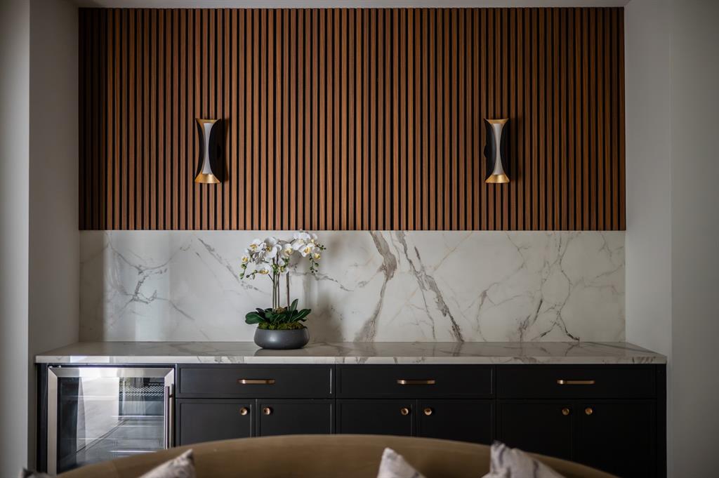 Wilshire Heights - Residential