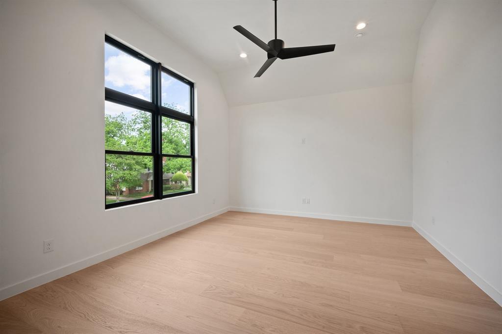 Wilshire Heights - Residential