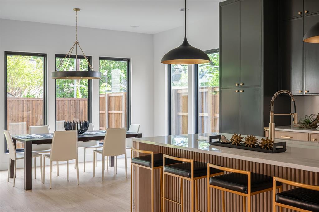 Wilshire Heights - Residential